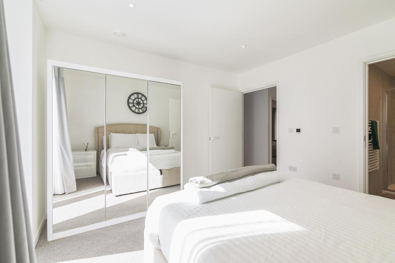 Luxury Spacious Flat With Communal Gardens And Parking Londres Exterior foto